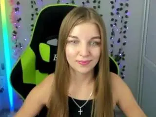 Camsoda Free Porn Cam of fluffymadeline