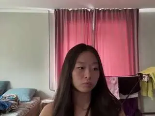 Camsoda Free Porn Cam of aleasesilquero