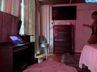 Camsoda Sex Chat of iluvsaffire-bleu