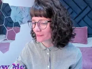 Camsoda Adult Webcams of valery-more