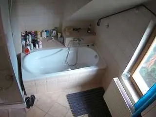 Camsoda Best live sex cam show of voyeurcam-julmodels-bath-2nd-1