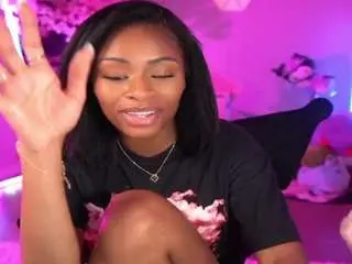 Camsoda Nude Webcam of lovenzia