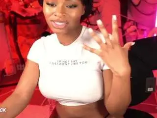Camsoda Live Sex of lovenzia