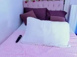 Camsoda Sex Cam of isa-emm1