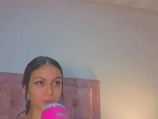 Camsoda Watch Live Sex Cams of jennifer-le