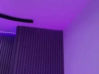 Camsoda Nude Webcam of rubi-hops