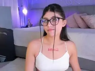 Camsoda Watch Live Sex Cams of corinne-benson