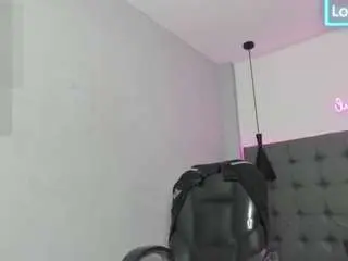 Camsoda Nude Webcam of scarletcherry18