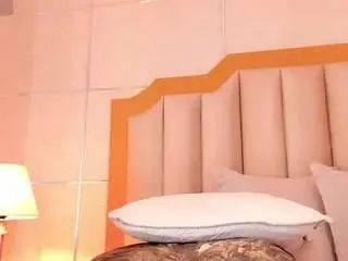 Camsoda Watch Live Sex Cams of tahliamoreau