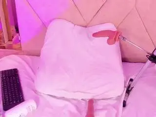 Camsoda Nude Webcam of dolly-mae