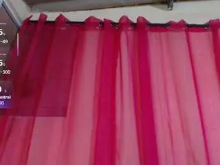Camsoda Watch Live Sex Cams of rominafiore