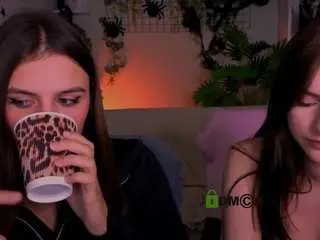 Camsoda Sex Cam of lisa-dark