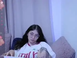 Camsoda Free Porn Cam of lesliee22