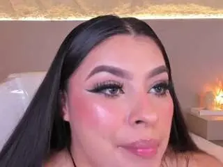 Camsoda Nude Webcam of emma-kitty