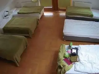 Camsoda Private Sex Chat of voyeurcam-julmodels-bed-6