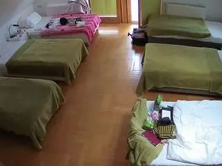 Camsoda Private Sex Chat of voyeurcam-julmodels-bed-6