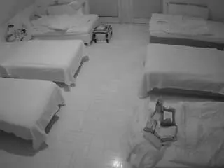 Camsoda Nude Webcam of voyeurcam-julmodels-bed-6