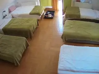 Camsoda Sex Cam of voyeurcam-julmodels-bed-6