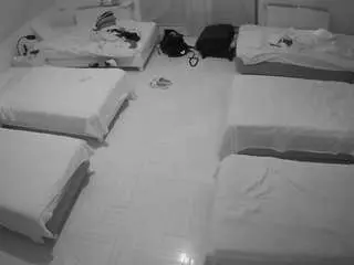 Camsoda Sex Cam of voyeurcam-julmodels-bed-6