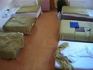 Camsoda Live Sex Cam of voyeurcam-julmodels-bed-6