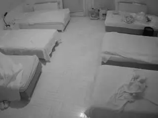 Camsoda Live Sex Cam of voyeurcam-julmodels-bed-6