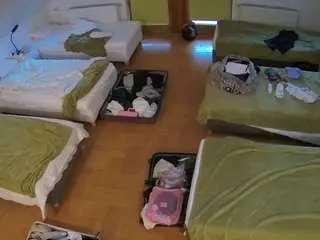Camsoda Sex Cam of voyeurcam-julmodels-bed-6