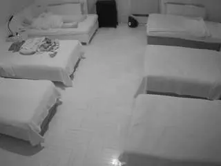 Camsoda Watch Live Sex Cams of voyeurcam-julmodels-bed-6