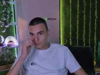 Camsoda Adult Webcams of mike-crist1