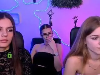 Camsoda Adult Webcams of naomi-perl
