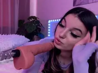 Camsoda Free Live Porn of mackenzie-foy