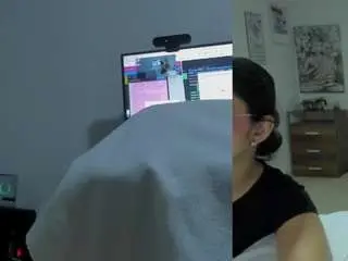 Camsoda Adult Webcam of emily-philip