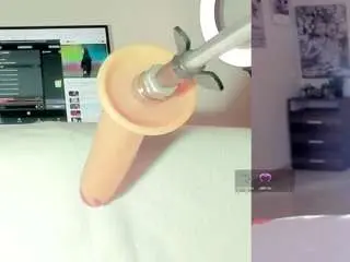 Camsoda Watch Live Sex Cams of emily-philip