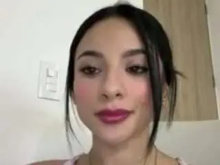 Camsoda Watch Live Sex Cams of kiraalopez