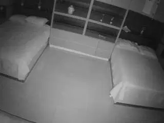 Camsoda Adult Webcam of voyeurcam-casa-salsa-versus-room