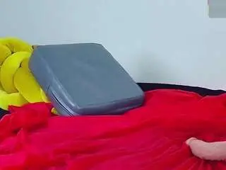 Camsoda Free Porn Cam of lenazoe