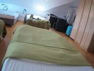 Camsoda Live Sex of voyeurcam-julmodels-bed-1