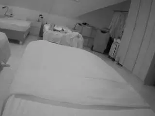 Camsoda Live Porn of voyeurcam-julmodels-bed-1