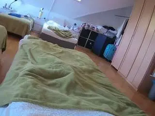 Camsoda Sex Chat of voyeurcam-julmodels-bed-1