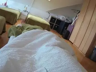 Camsoda Live Sex Cam of voyeurcam-julmodels-bed-1