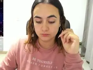 Camsoda Free Live Porn of maryluna95