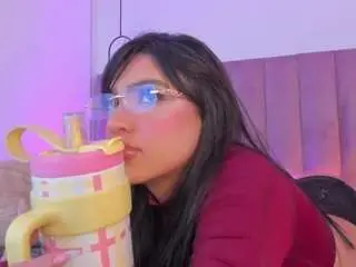 Camsoda Sex Cam of emmily-z