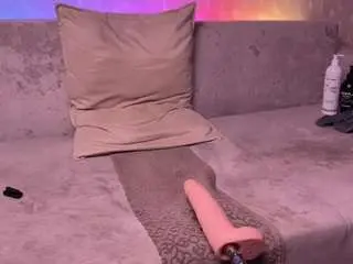 Camsoda Free Porn Cam of waltenjoy