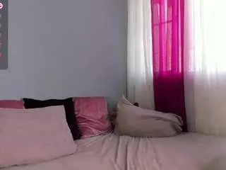 Camsoda Sex Chat of mollyybloom