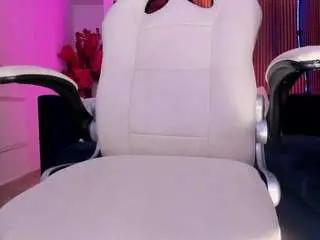 Camsoda Watch Live Sex Cams of kloee-brown