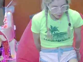 Camsoda Adult Webcams of skinnyteen