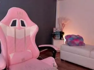 Camsoda Adult Webcam of adam-walker90