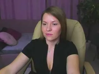 Camsoda Free Porn Cam of kira-miragee