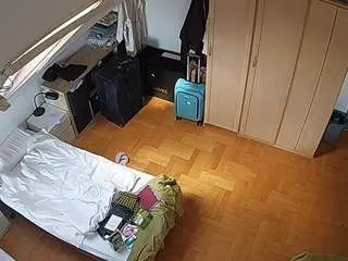 Camsoda Best Webcam of voyeurcam-julmodels-bed-7