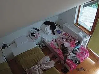 Camsoda Free Porn Cam of voyeurcam-julmodels-bed-7