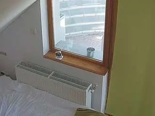 Camsoda Sex Cam of voyeurcam-julmodels-bed-7